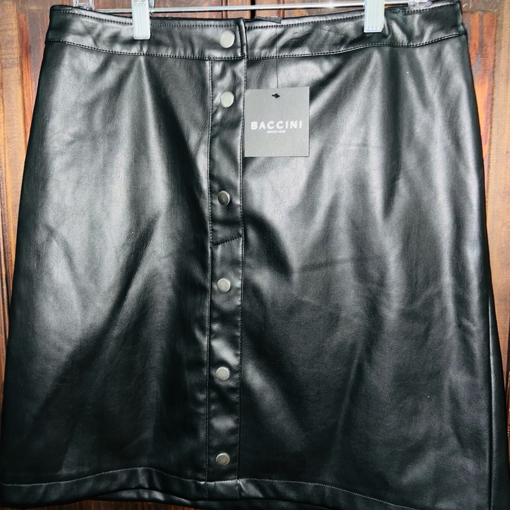 Baccini Black Knee-Length A-Line Skirt